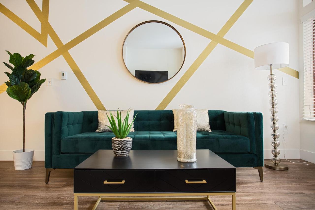 לוס אנג'לס Westwood Luxury Suites מראה חיצוני תמונה