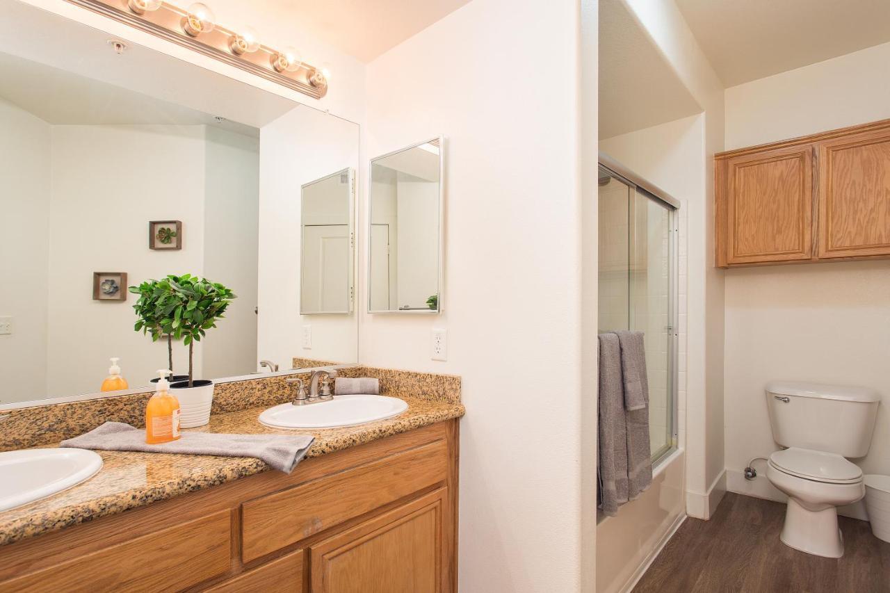 לוס אנג'לס Westwood Luxury Suites מראה חיצוני תמונה